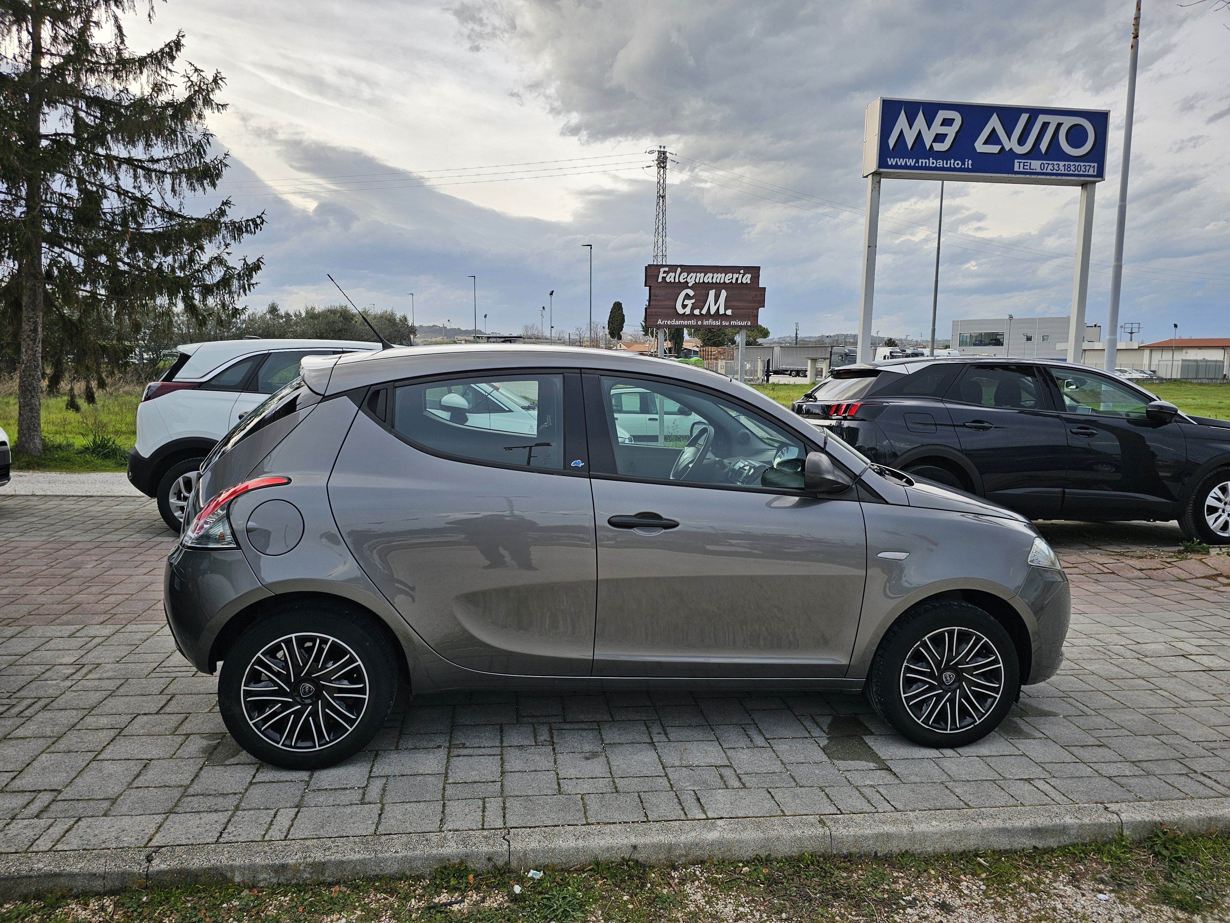Lancia <span>Ypsilon ELEFANTINO 