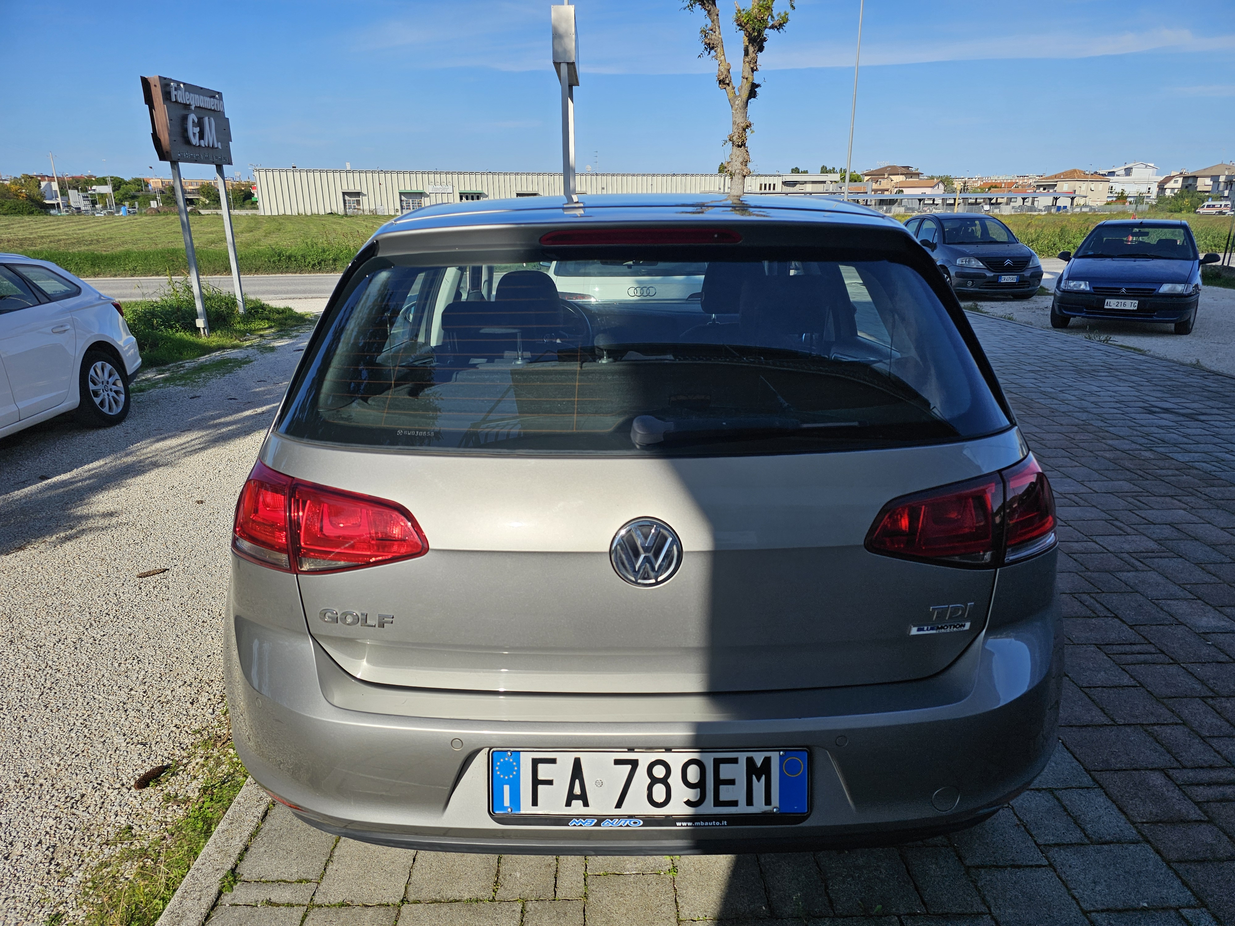 Volkswagen <span>Golf TRENDLINE 