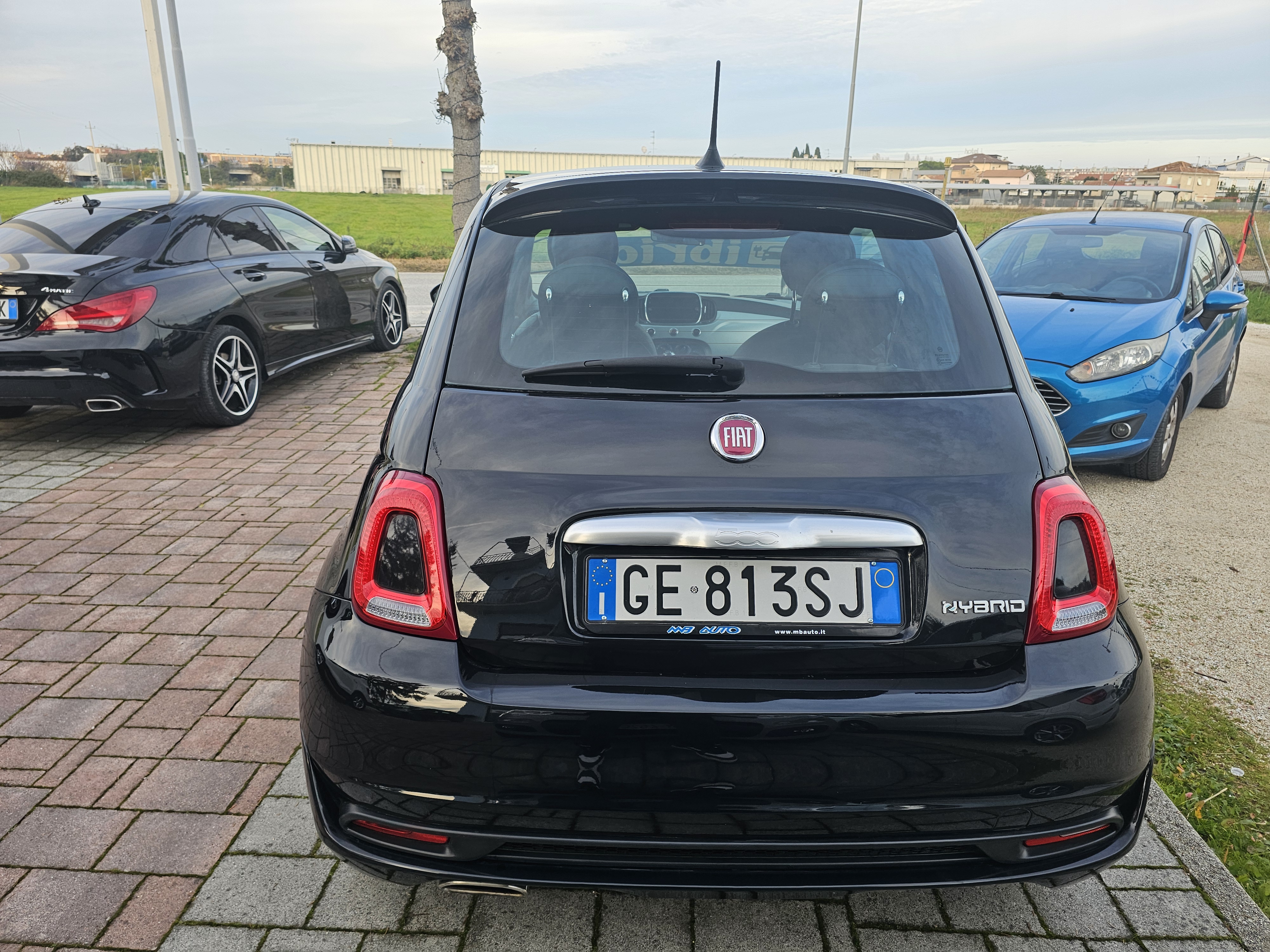 Fiat <span>500 HYBRID 