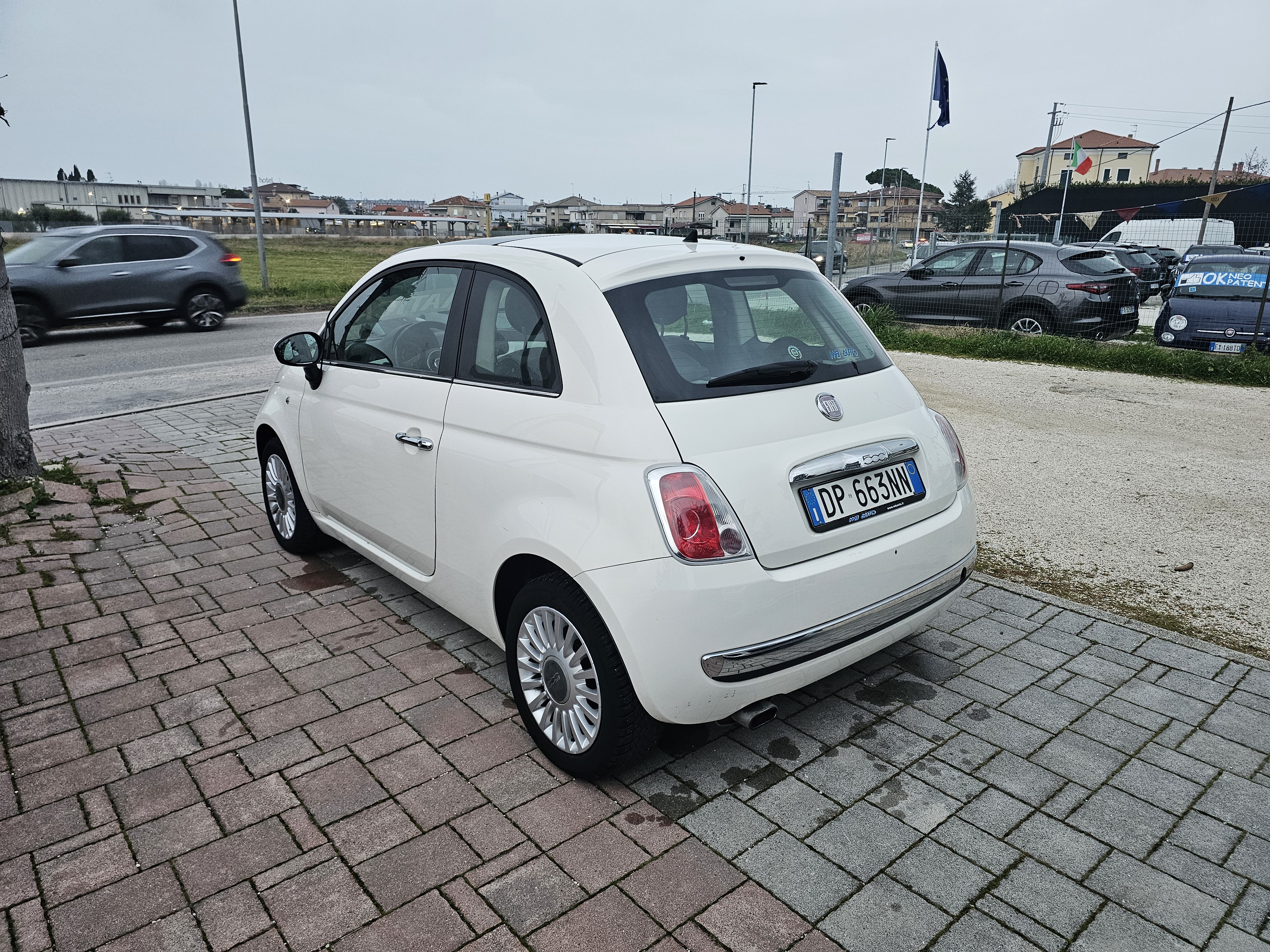 Fiat <span>500 LOUNGE 