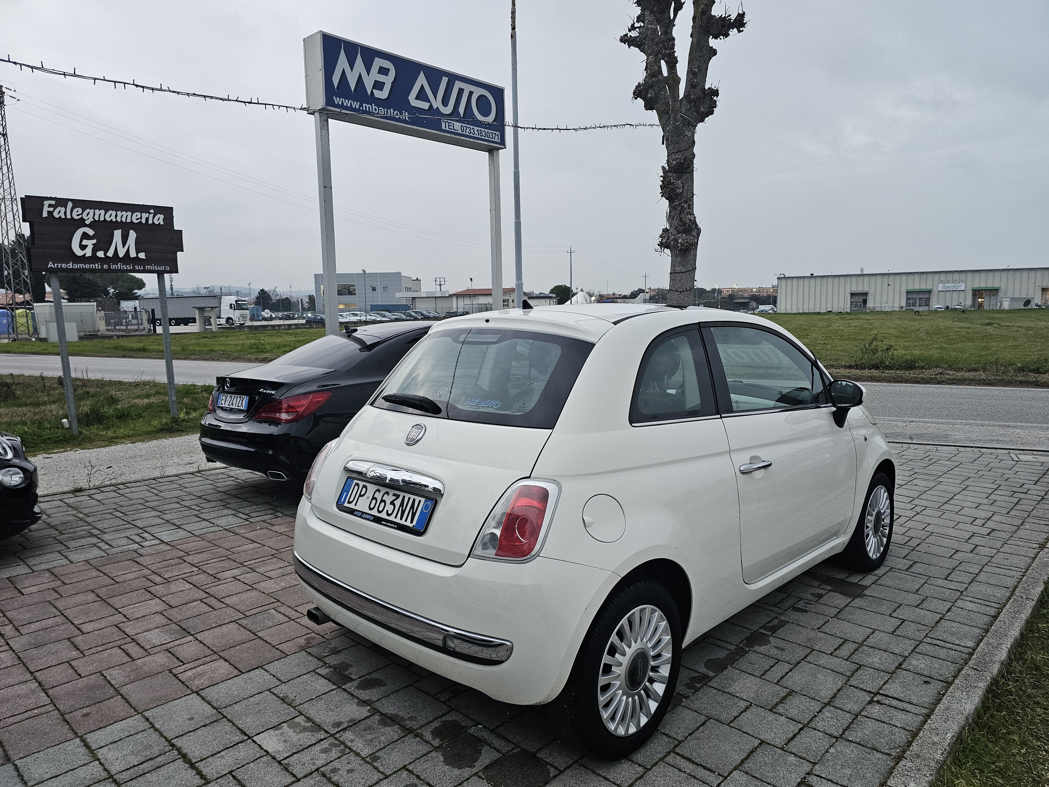 Fiat <span>500 LOUNGE 