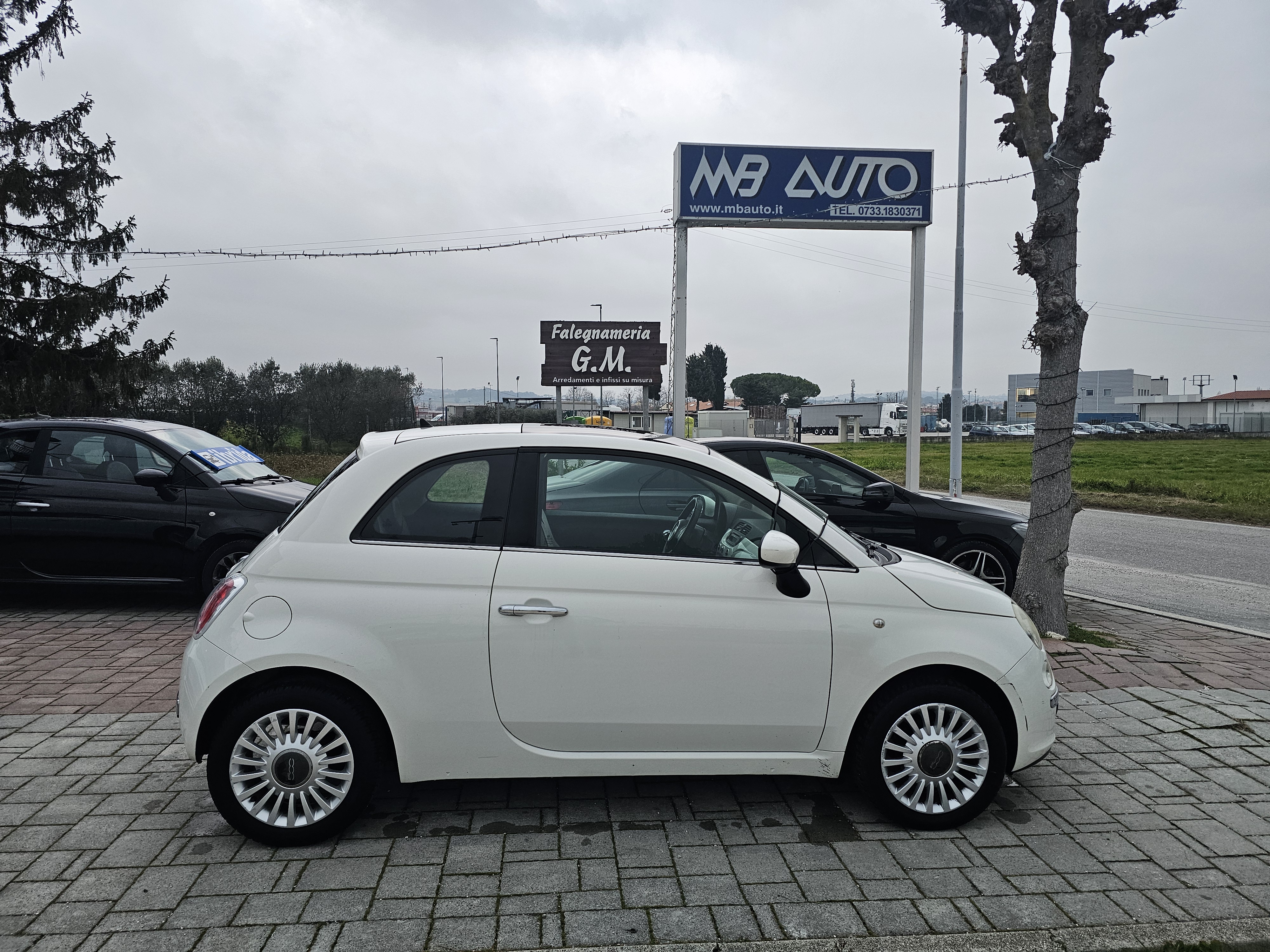 Fiat <span>500 LOUNGE 