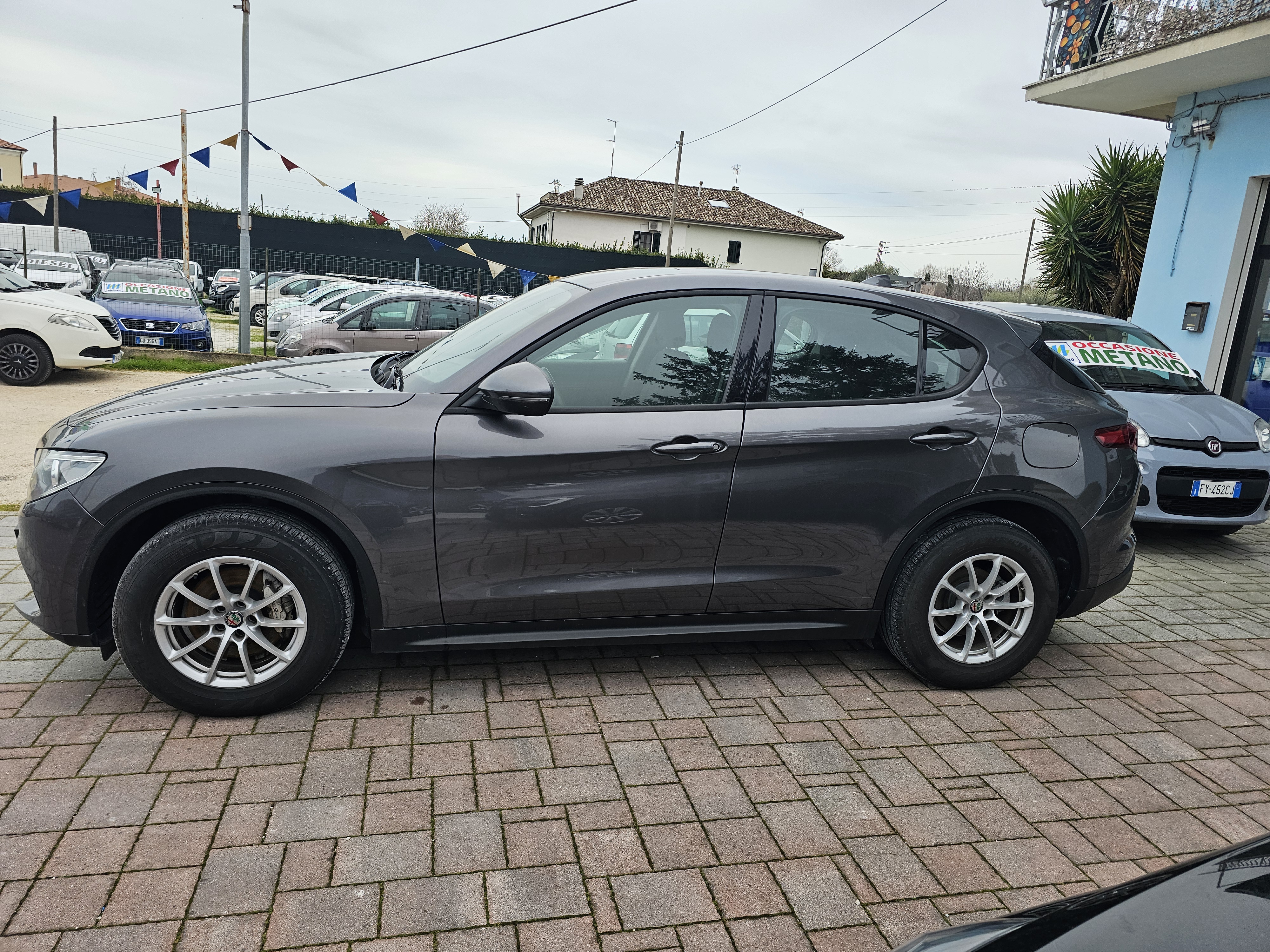 Alfa Romeo <span>Stelvio BUSINESS 