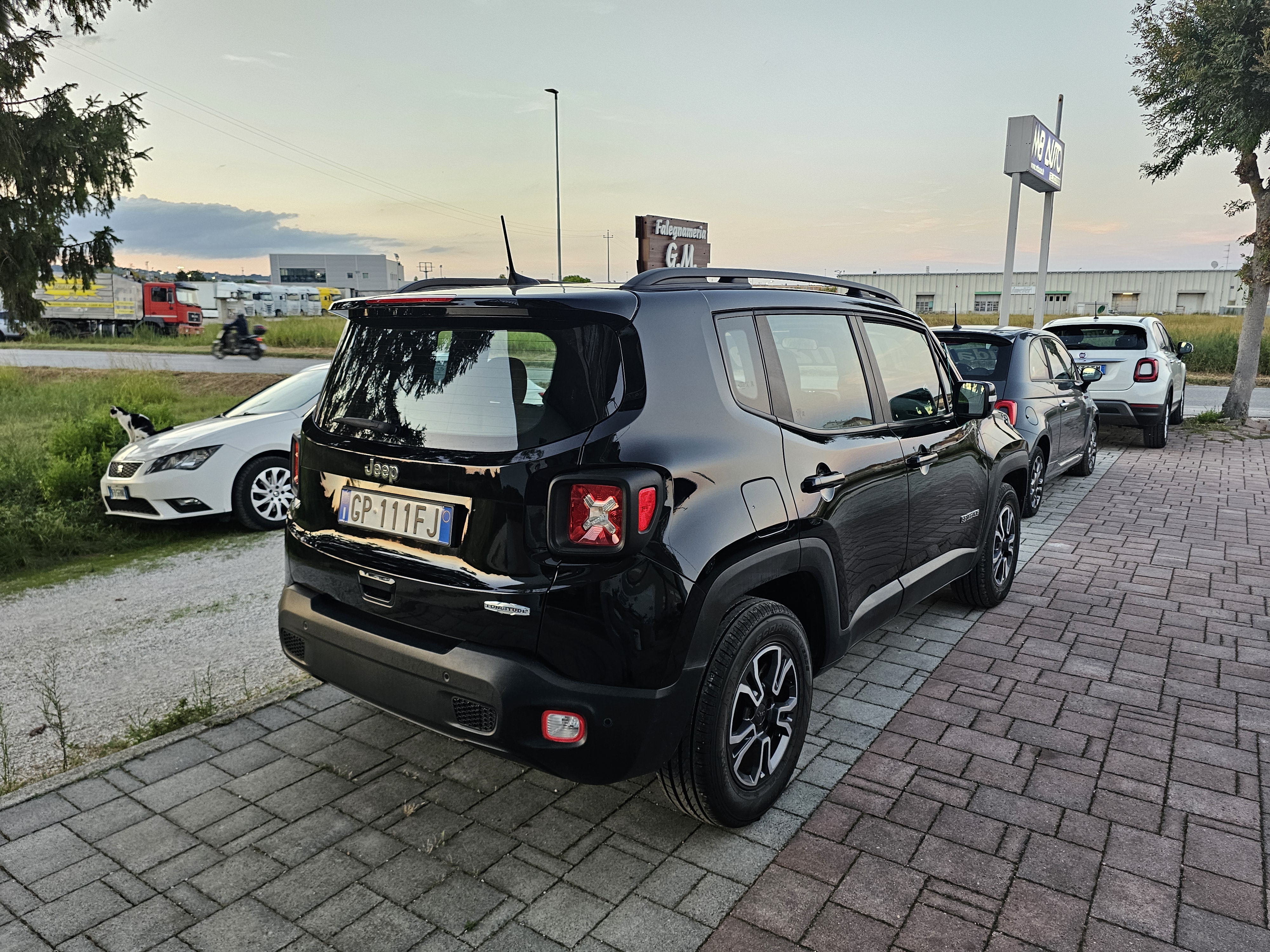 Jeep <span>Renegade LONGITUDE 