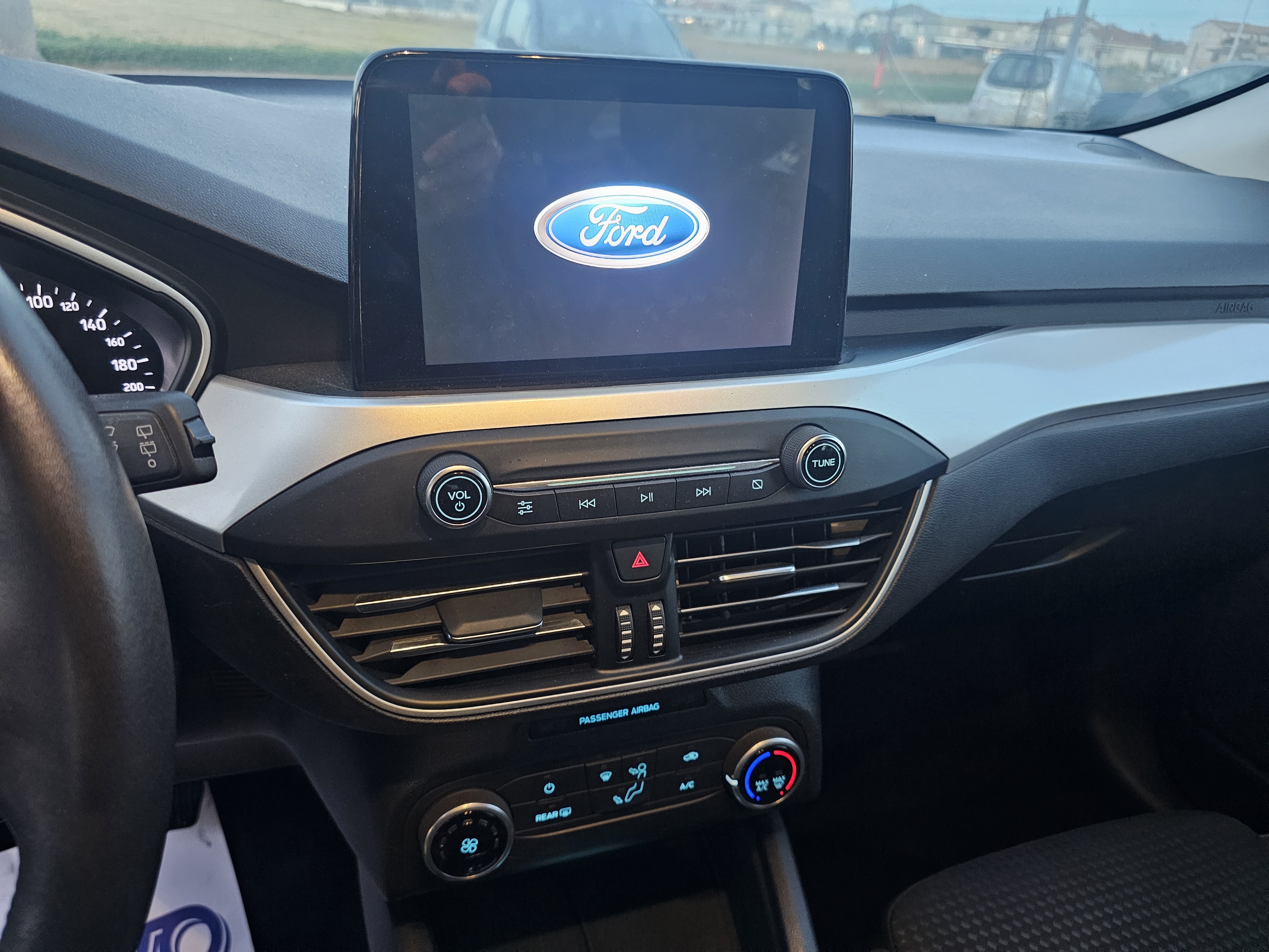 Ford <span>Focus CO-PILOT BUSINESS 