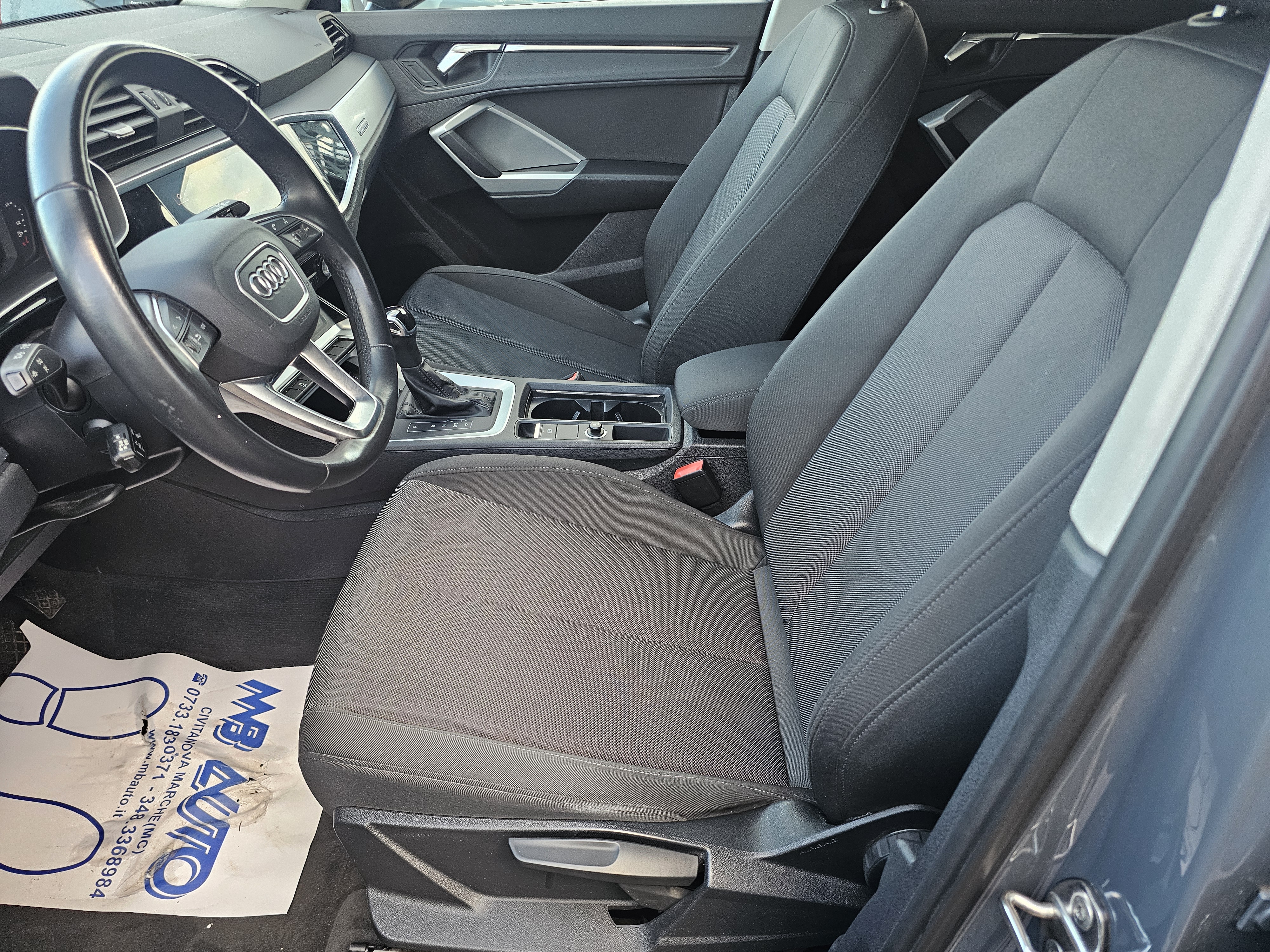 Audi <span>Q3 BUSINESS  