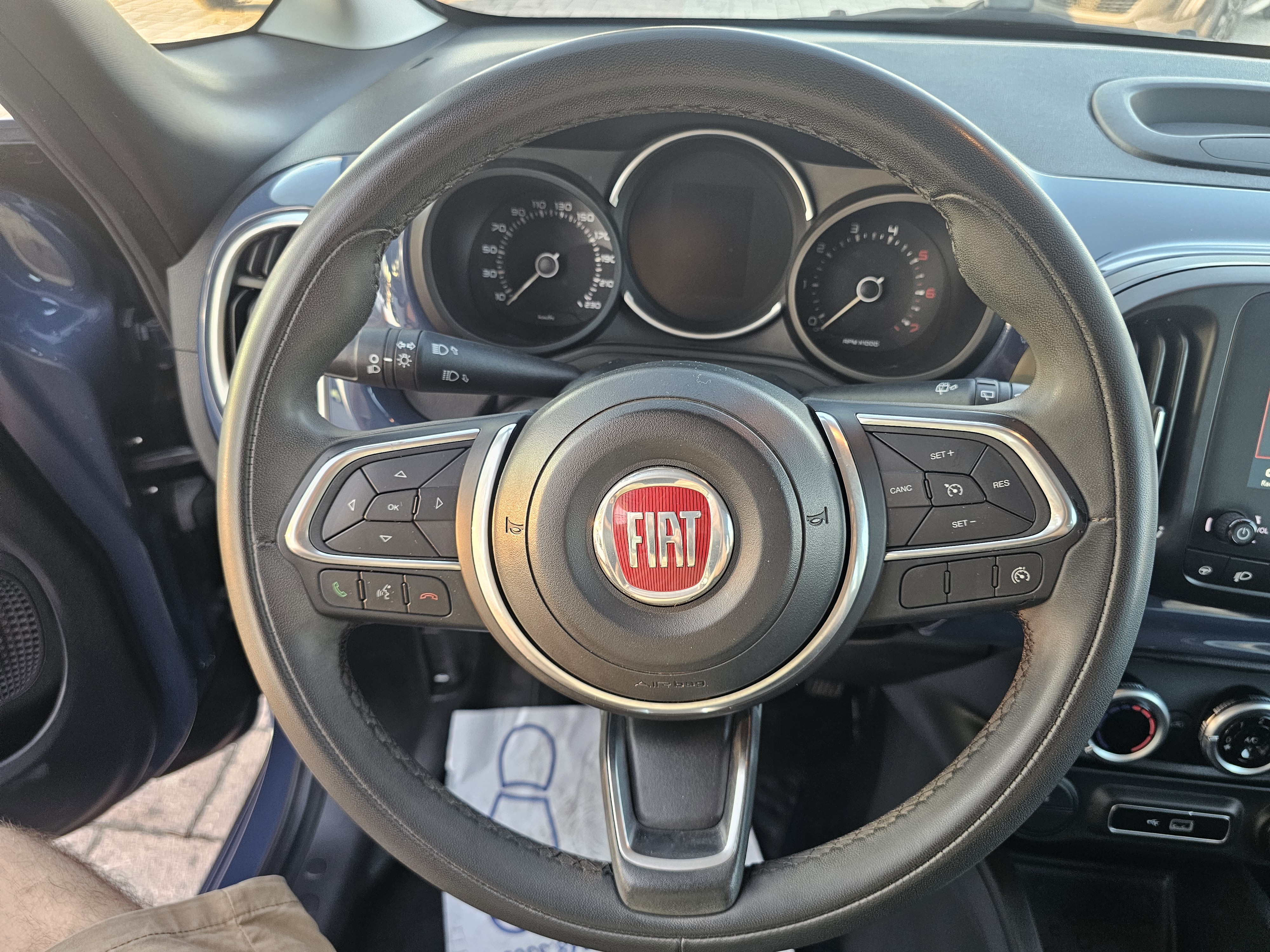 Fiat <span>500L BUSINESS 